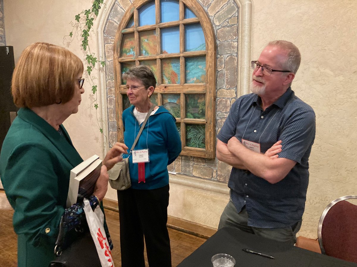 Matt Coyle may be on the DL but he's still pitching at Men of Mystery ;)
<a href="/coylem/">matt coyle</a>; <a href="/menofmysteryOC/">@MenOfMysteryOC</a> #MenofMystery.