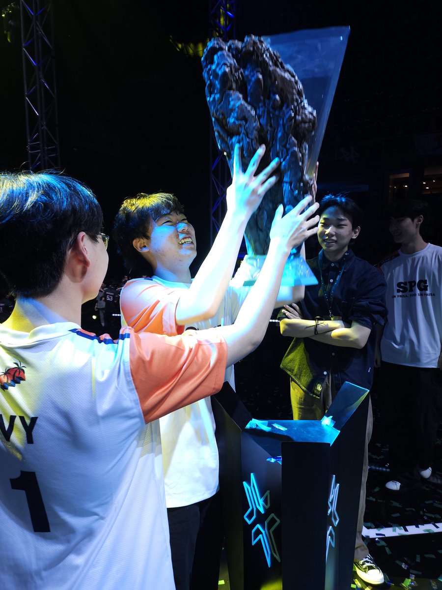 NS RedForce Valorant tweet media