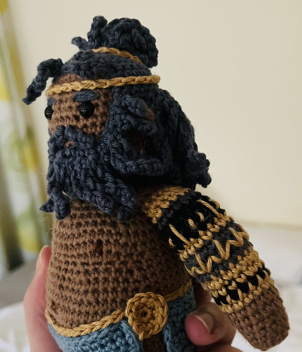 FoxTheRedCat's tweet image. God of the Forge… and now yarn! 🧶 🔥⚒️
———
I can’t help but be absolutely obsessed with him in #HadesII !😱😍 I can’t do his design justice with yarn!
#HadesFanArt #HadesGame #Hephaestus #crochet