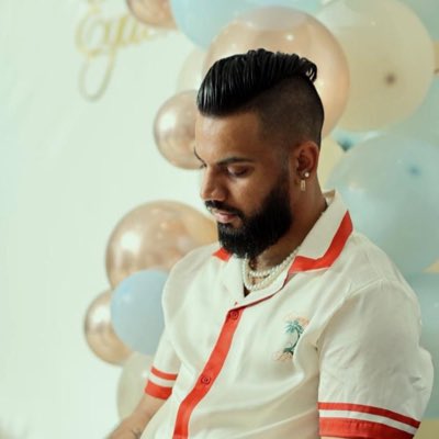 AnrusseC's tweet photo. #NouvellePhotoDeProfil https://t.co/enTODisndK