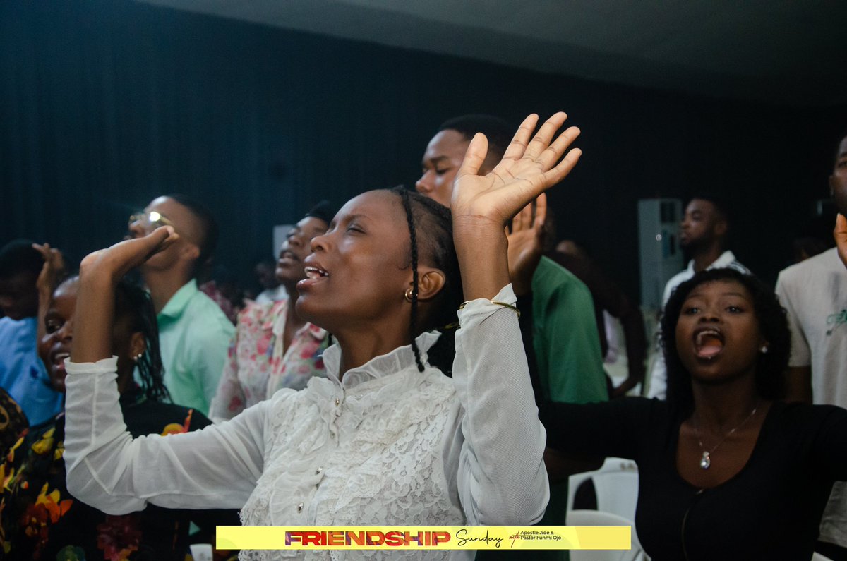 nrcc_adoekiti's tweet photo. 🎶This is my story
You are my song
All day, all night
I will sing of your faithfulness

#Newrealitycc #APJsays 
#Thefavoredtribe #Miraclezone 
#NRCCGLOBAL #Triumphantnation https://t.co/JeSzRlHkbk