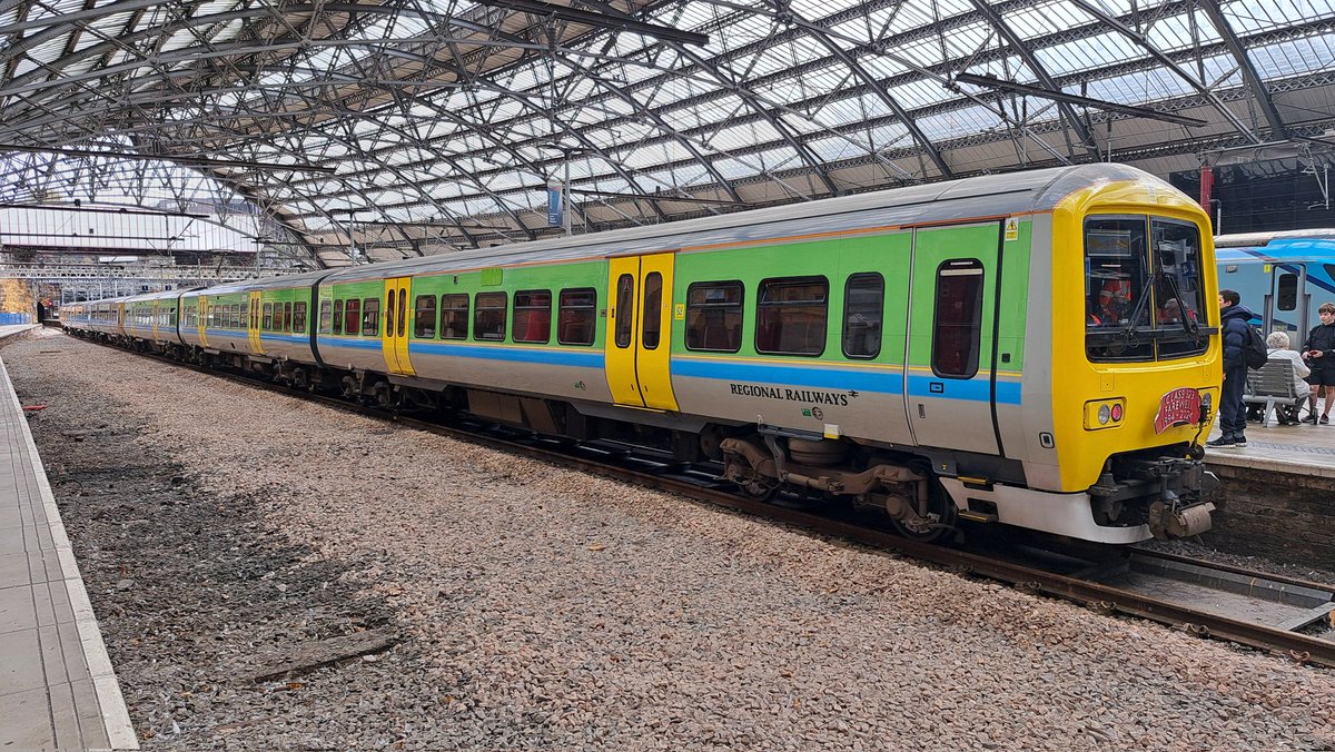 Having a great day out on the <a href="/BLSFixtures/">Branch Line Society</a> #323farewell railtour. Fantastic to catch up with ex-colleauges and see the pride of #soho <a href="/HunsletTheBear/">Hunslet the Bear🐻</a> <a href="/WestMidRailway/">West Midlands Railway</a>