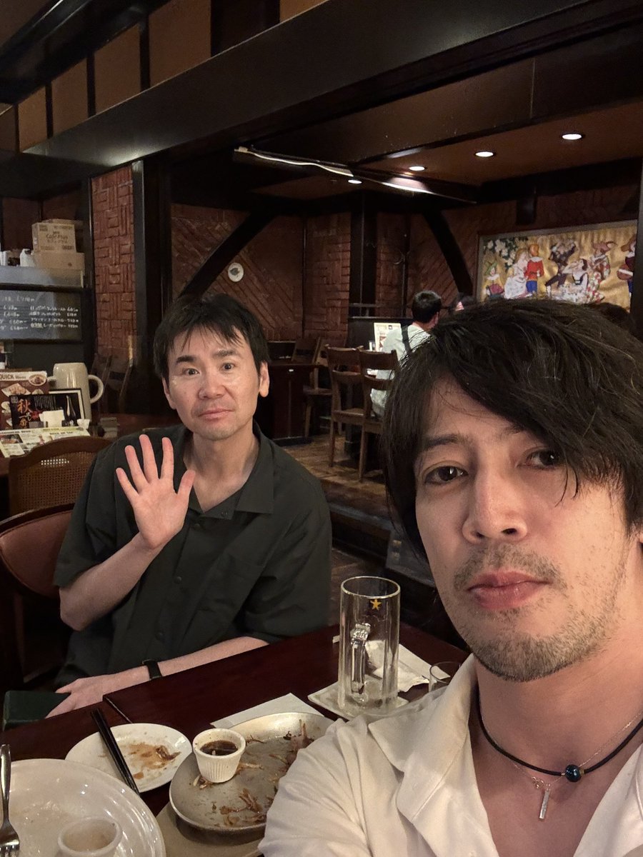 いつも大変お世話になっている <a href="/takamaron/">たかまろ</a> 様と。
バレエと音楽について沢山有意義なお話をさせていただきました。（大きいグラスがありますがお気になさらず🍺）