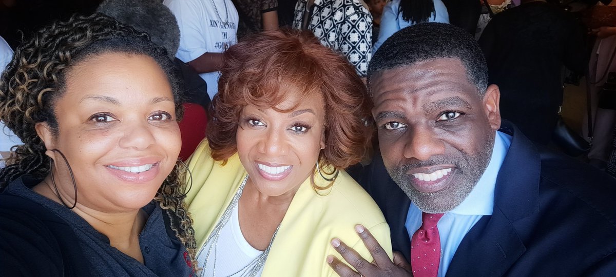Kimberly Allen (@writegirl2010) on Twitter photo Happy Sunday! You're invited to worship with us at <a href="/CaliWorship/">California Worship Center</a> today! πππΎ Happy Sunday! You're invited to worship with us at <a href="/CaliWorship/">California Worship Center</a> today! πππΎ
