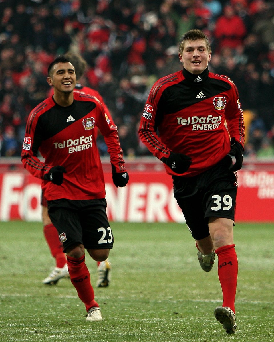 LigadeCampeones's tweet photo. ⏪ Bayer Leverkusen ⚫🔴

#UCL https://t.co/8RrMDY2Twl