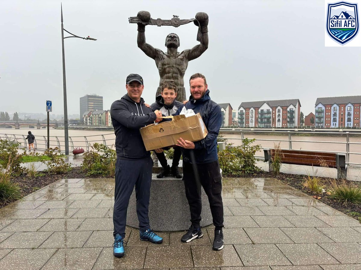 ⚽️Big thank you to <a href="/WelshRocky_1983/">#WelshRocky</a> for their donation of footballs for our <a href="/SifilAFC/">Sifil AFC</a> under 6’s 🩵 Thank you for your continued support 👊 

#UpTheSif #WelshRocky #communityclub