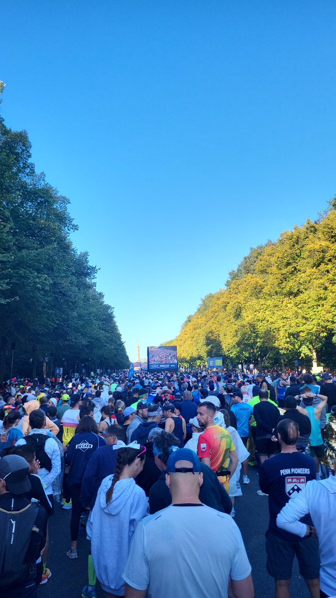 Kohta taas vedetään #BERLINLEGEND #Berlin42k