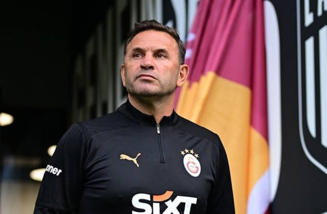 hocam rotasyon yaptın eyvallah güzel ilk yarı skor 3-1 ikinci yarı kasımpaşa sürekli geliyor yaptığın mertens değişikliği oyunu rakibe verdi mertens i almayıp dayının yerine berkan 70te torreira atabilirdin.3-2 oldu alacaksın davinson u torreirayıda
Osimhen | icardi | muslera