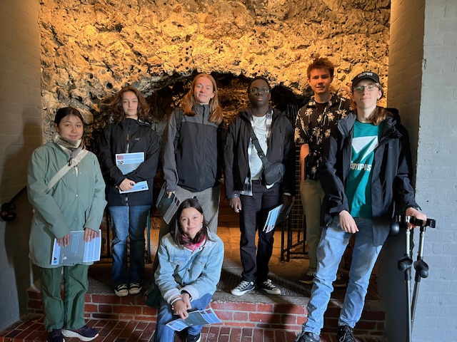 ๐๐จ๐ฉ๐'๐ฌ ๐๐ซ๐จ๐ญ๐ญ๐จ ๐๐ซ๐ฎ๐ฌ๐ญ tweet media