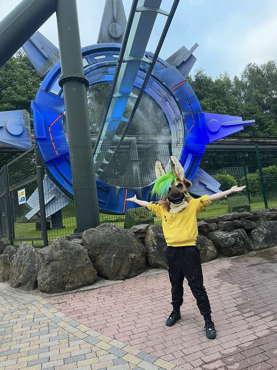 V E Z E . wav tweet media