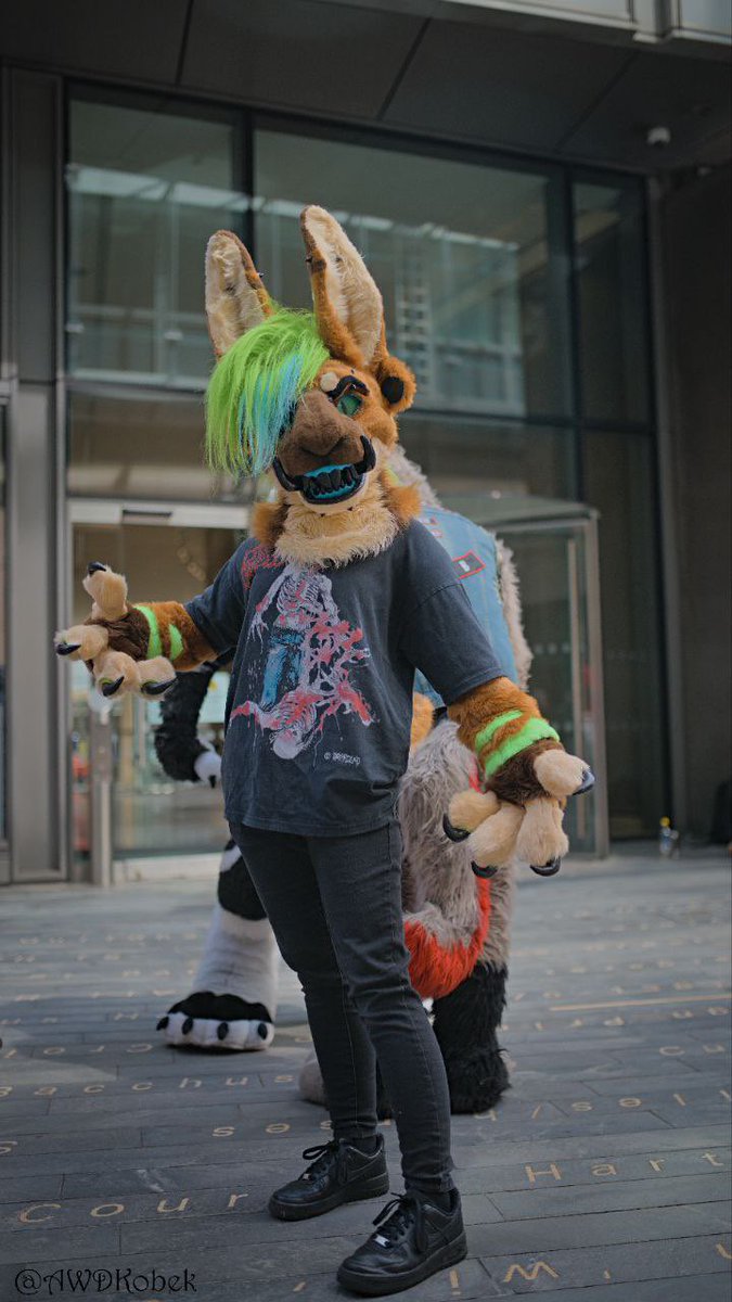 V E Z E . wav tweet media