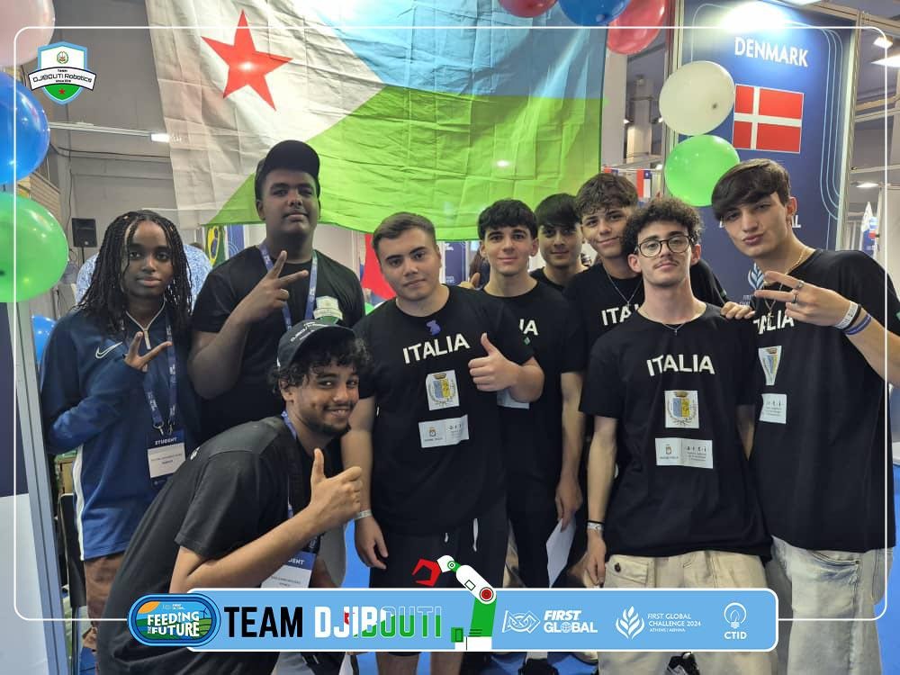 Team253Robotic's tweet photo. 🎯🔥Notre stand attire de nombreux visiteurs,y compris les organisateurs du #FGC ainsi que des Teams faisant partie de nos alliances dans la compétition!

#Djibouti #FGC2024Athens #TeamDjiboutiRobotics https://t.co/CnWo5ohkvf