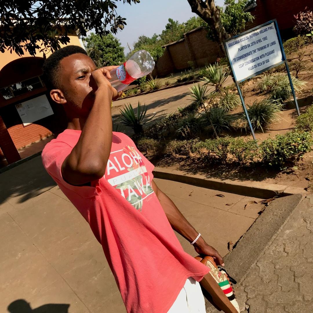 goodluckyCan's tweet photo. With @careaboutnone
your DRIP CAN be VITAL.
it's Hot outside. Drink water. CareAboutNone mindset, choose to be VITAL and make a difference in this world.
#buymalawibuildmalawi
#rabprocessors
#legacyofaGoalGetter https://t.co/i6NobsuTsG