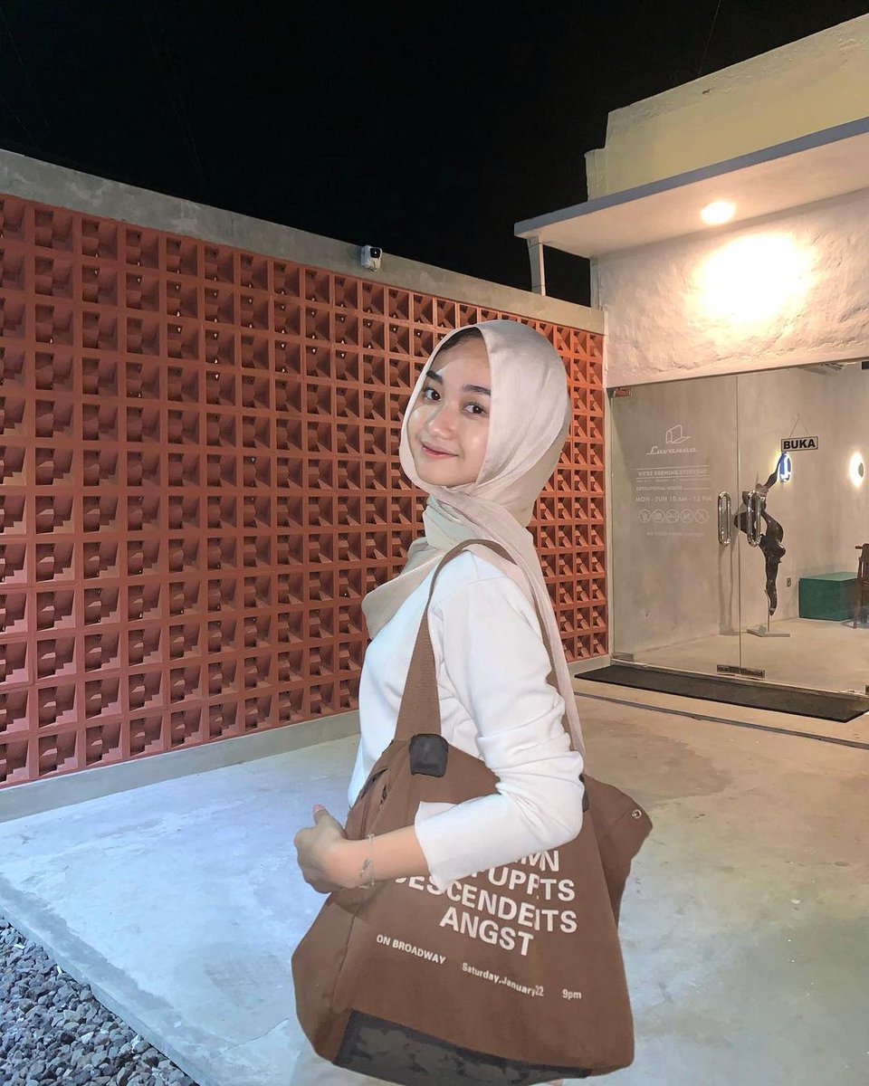 zyovppjb96's tweet photo. Yuk aku udah avail nih yang mau di manja sama aku langsung https://t.co/ssq7YPZObP

#openbodepok #expodepok
#availdepok #bodepok 
#depokbo https://t.co/fjGOrO02Ry
