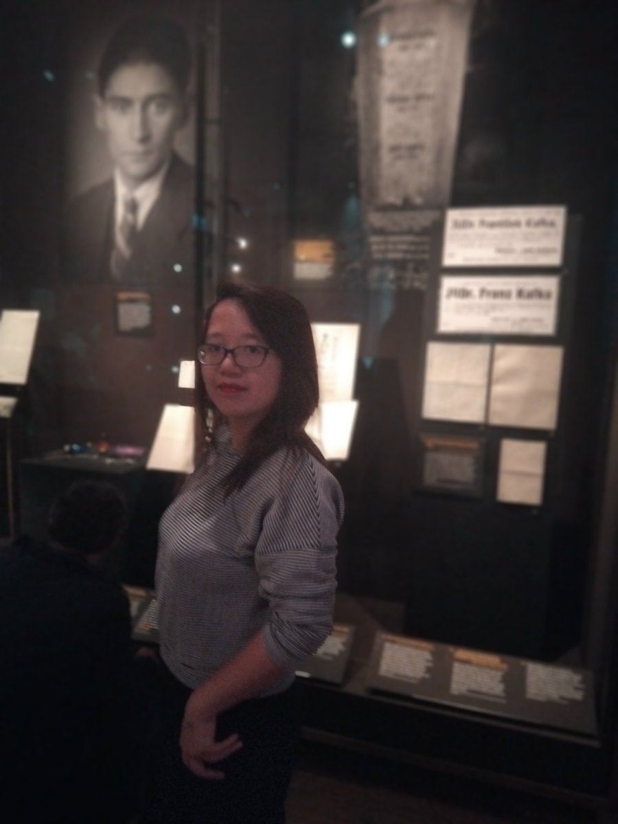 nguyenhdi's tweet photo. "Kafka: Making of an Icon" exhibition, #WestonLibrary #BodleianLibraries #Oxford.
I finally got to see Kafka's original manuscripts &amp; drawings! https://t.co/XyzZkxOiEJ