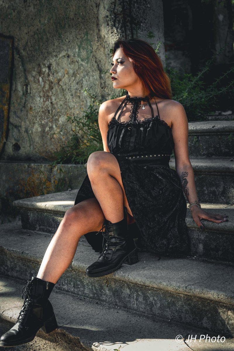 JH_Photo5's tweet photo. Model: Damiana

#nikon #model #gothic #gothicgirl #portrait https://t.co/YgPwr5WFdE