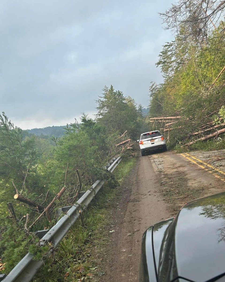 Greenmeadow77's tweet image. #WNC (West North Carolina) and TN got the equivalent of 3x the biggest atmospheric river to hit the west coast.  Ashville's high water mark was 10 feet above the last record flood stage.

The situation is a Katrina level event. The area has many steep mountain roads and narrow