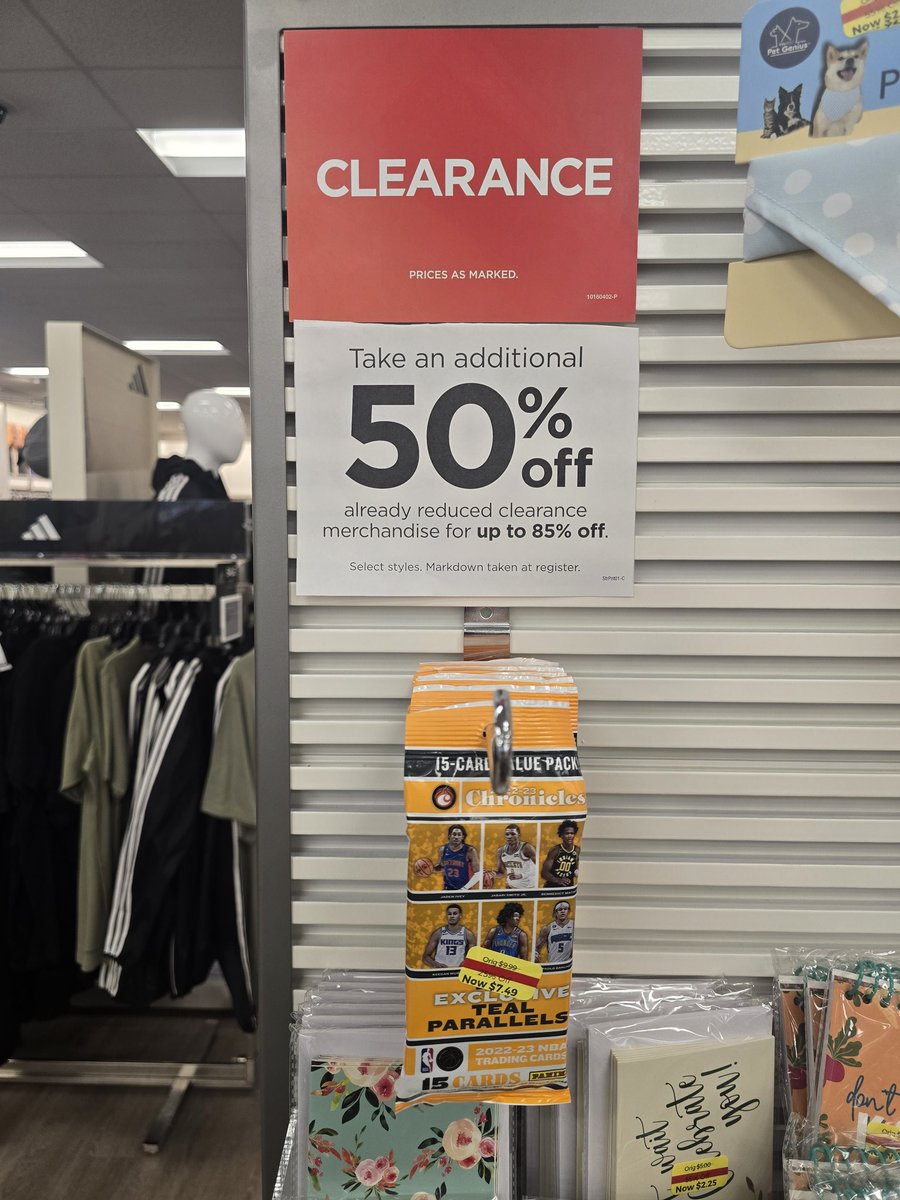 128drolekim's tweet photo. How many 75% off #FatPacks should I grab @CardPurchaser @JeremyWolsten? @Kohls 👀🔥 https://t.co/VEbOAfgqUy