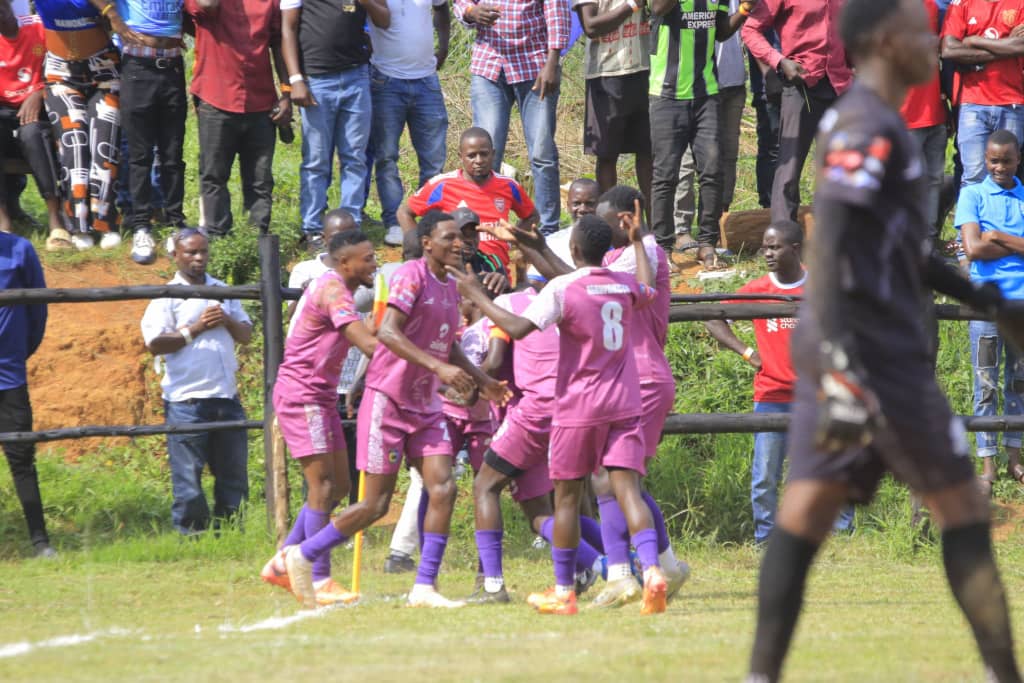 JamesSsebugenyi's tweet photo. Buganda #masazacup2024//#STSnews By Munnakyotera
🇺🇬QUARTER FINALS 🇺🇬 FULLTIME
Second Leg and agg
⬇️Sunday 29th Sept
#BUDDU 1️⃣:1️⃣️ #KABULA
#BUSUJJU 0️⃣:1️⃣ #KYADDONDO
#SSINGO 1️⃣:1️⃣ #KYAGGWE
#BUWEEKULA ️1️⃣:1️⃣ #MAWOKOTA
#supteresport #localsports #bugandakingdom #Masazakuntiko https://t.co/VS71hKcXTX