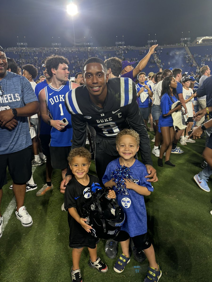 aoldham2's tweet photo. @DukeATHLETICS @TheIronDukes @DukeFOOTBALL https://t.co/eWiKttePia
