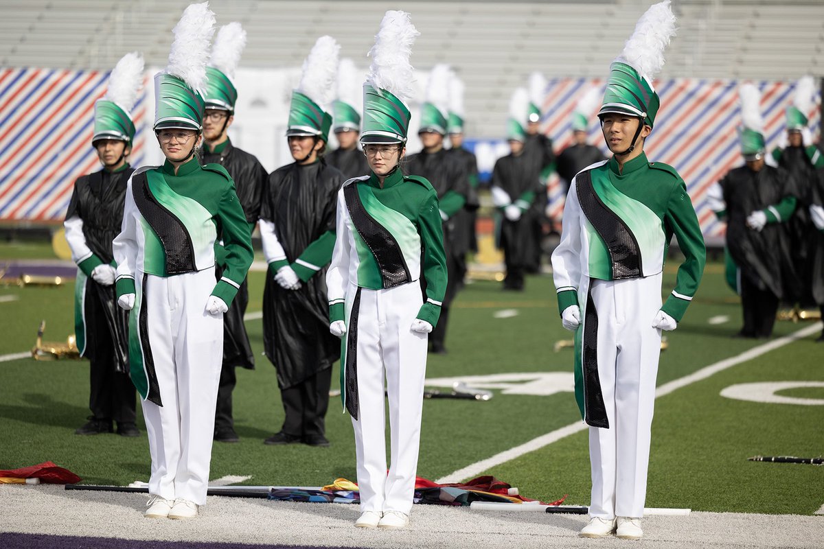DHS_Panthers's tweet image. Over the weekend, the Marching Band had their first competition of the season at the Air Capital Marching Festival. The band placed second in their division and second overall. It was a great day! 

#GreenIsMagic