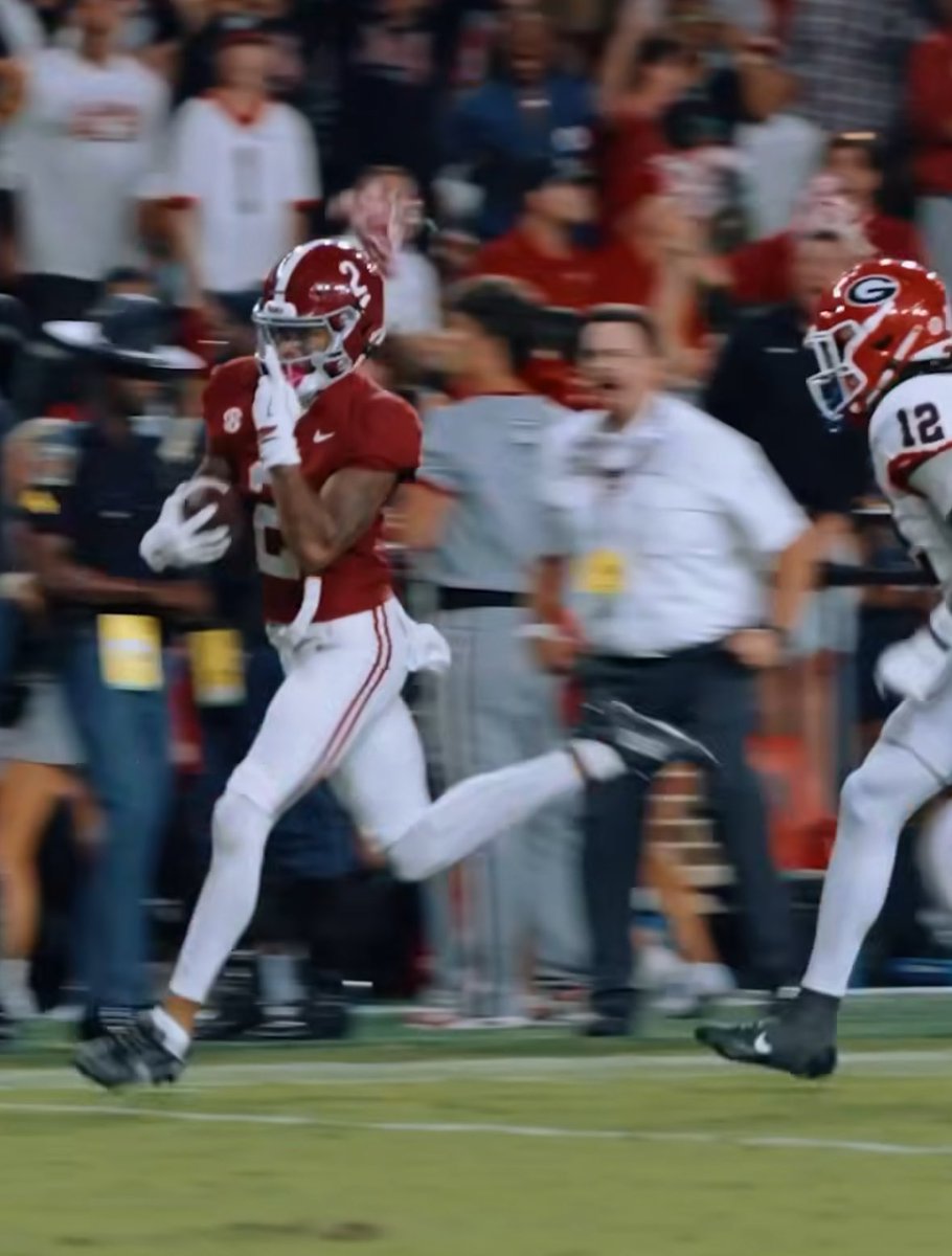 Hitting the dirty bird against the state of Georgia… Ryan Williams is such a disrespectful 17 year old 😭😭😭