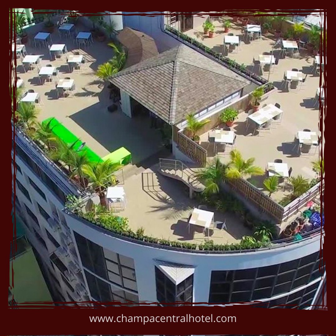 How amazing would it be to enjoy a meal with a breathtaking 360 view of Malé city? 😊

📍 Rooftop Restaurant, Champa Central Hotel

#champacentralhotel #cityhotel #aerial #malecity #maldives