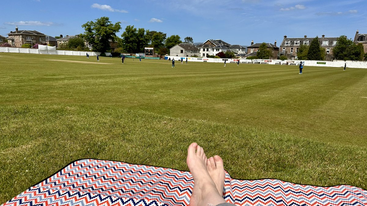 carlymckendry's tweet image. Bike, hike, swim or sit in the sun watching cricket.  Whatever you choose, get outside. Your body &amp;amp; mind will thank you for it. And don’t forget local is wonderful 😉❤️ @discinverclyde #GetOutsideDay