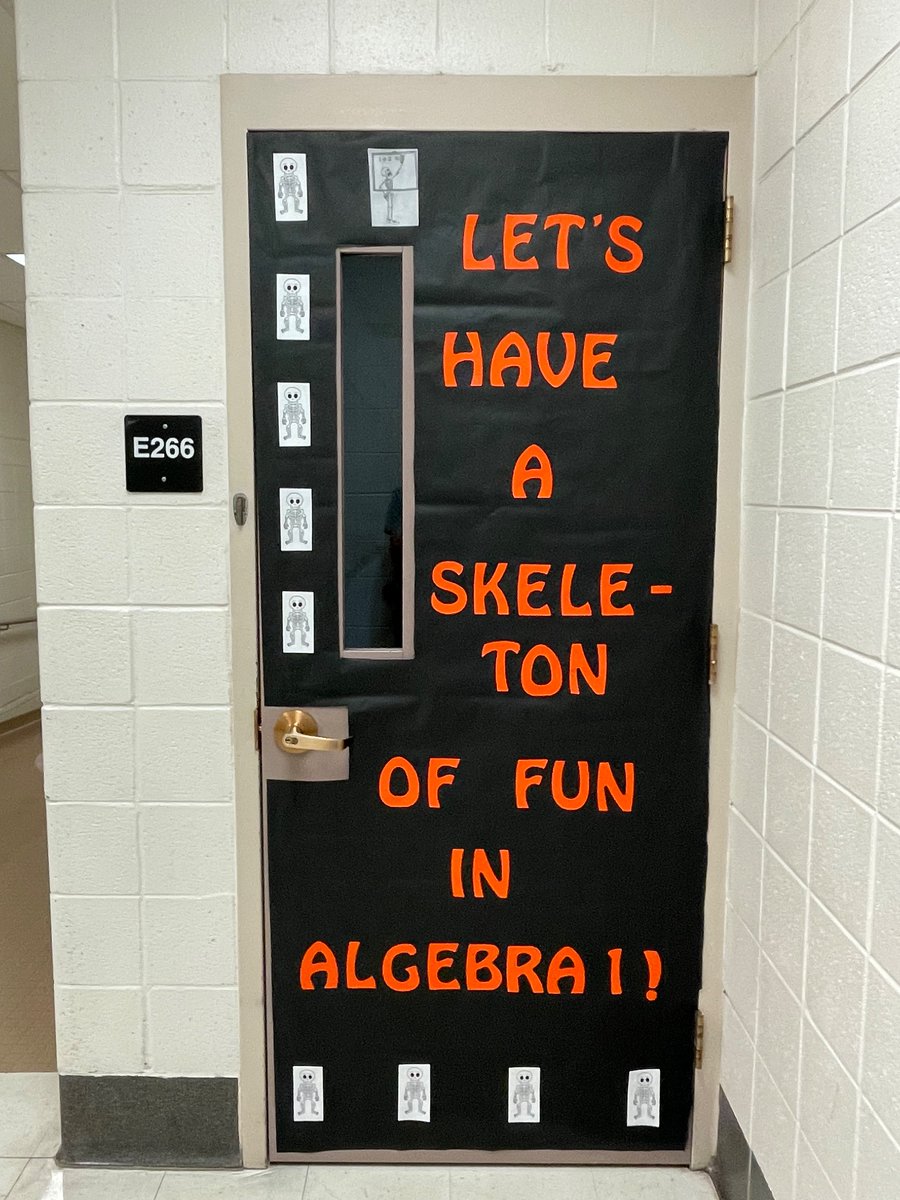 STCE_CC's tweet photo. “Kap, now that we’re working together do I get a door design?” “Yes, yes you do!”
#fallforall
#octoberdoor https://t.co/F8Vzomyi8u