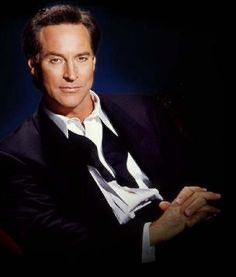 RIP Days of Our Lives’ Drake Hogestyn, who sparked 38 years of fan euphoria with his dazzling puss and heartthrobby heroics (and that famous Eyebrow of Suspicion!). Off-cam, he was a force field of love, compassion and true-blue decency. We’ll 🩷 you always, Hogey! 
#Days #DOOL