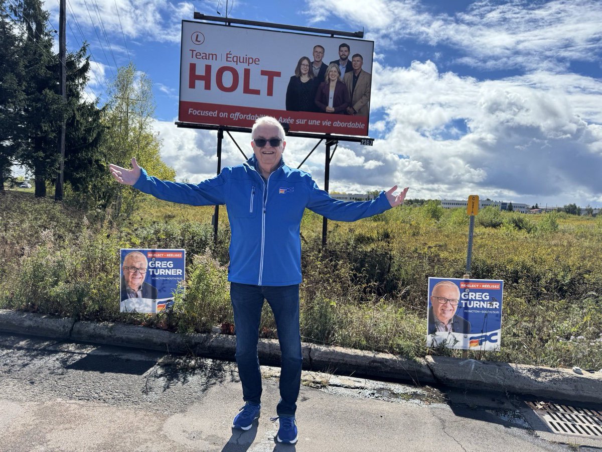 pcnbca's tweet photo. The NB Liberals have installed a billboard featuring their Saint John candidates...in Moncton-South? #nbpoli
_____
Les libéraux du N.-B. ont installé un panneau mettant en vedette leurs candidat.e.s de Saint John... à Moncton-Sud ? #nbpoli https://t.co/tQ723ruAV4