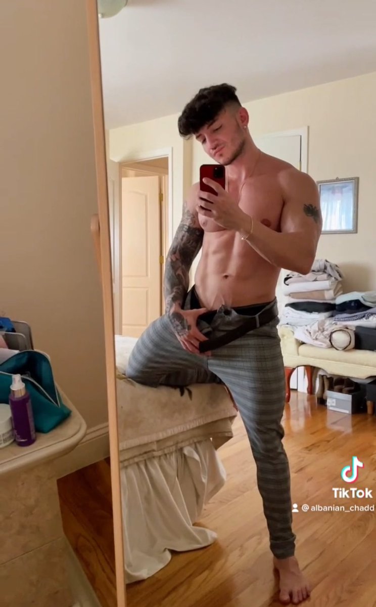 TeenHulk Franco tweet media