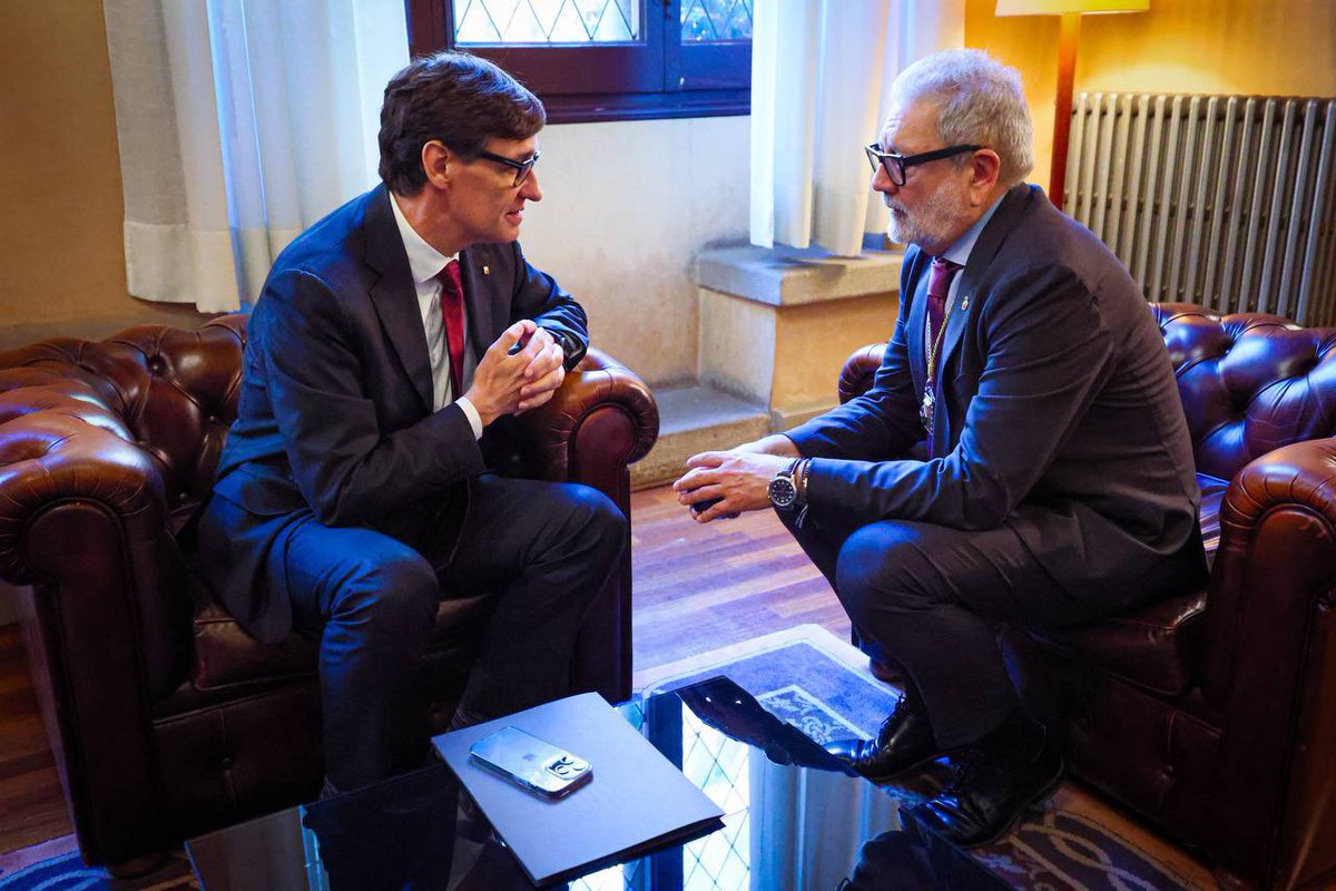 Lleida és clau per a Catalunya. Per tradició, empenta i ambició. L’alcalde <a href="/flarrosa/">Fèlix Larrosa</a> i l’equip de govern estan fent una gran feina per millorar la ciutat i els serveis públics. Govern i Paeria treballarem junts per enfortir el territori. Gràcies per la rebuda.

#ElGovernDeTothom