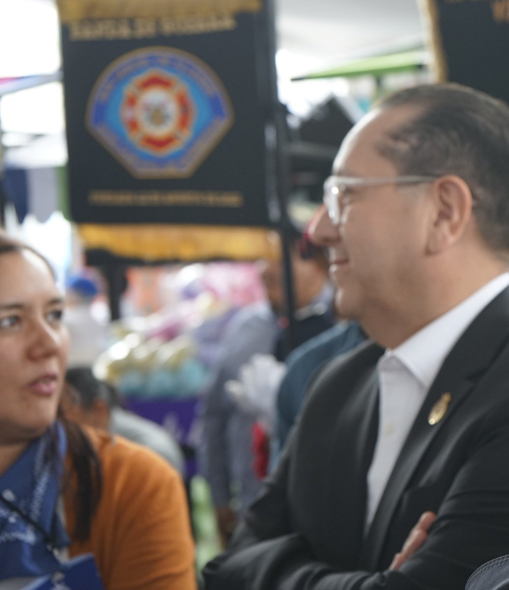 Gracias por el espacio para presentarme con ustedes y hablar de este proyecto en salud ante varios medios de comunicación <a href="/AlfonsinaAvi/">Alfonsina Avila</a> <a href="/RosanoffCarlos/">Carlos Rosanoff</a> <a href="/aztecaBajio/">TV Azteca Bajío</a>