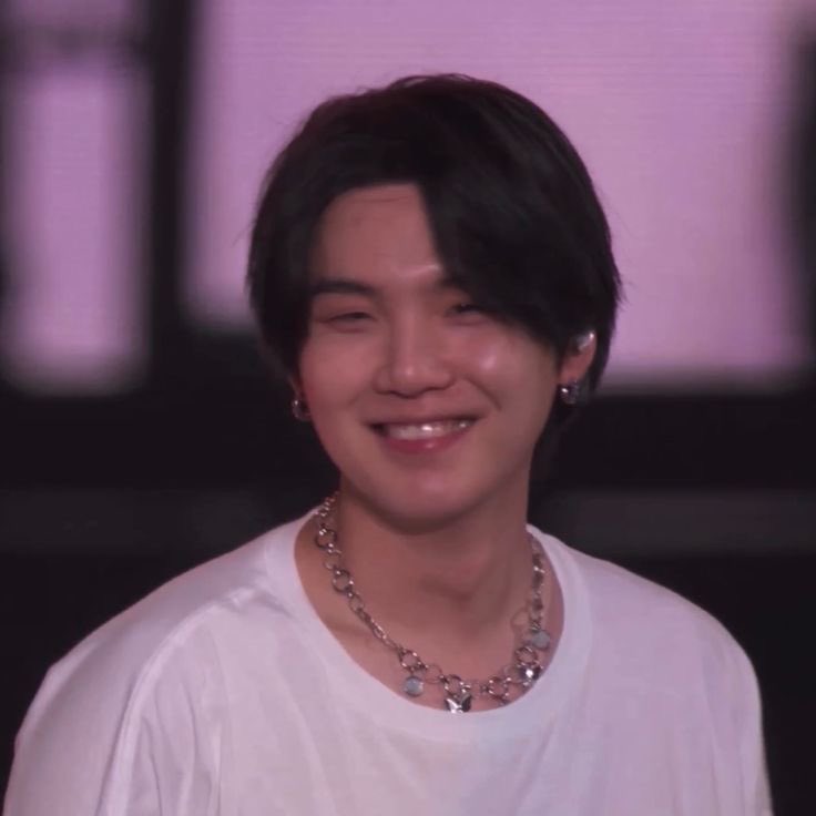 hourlyhyungline's tweet image. the prettiest smile 🥺🥺🥺