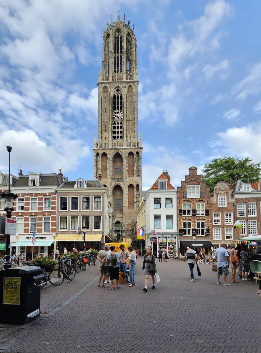HeystekJ's tweet photo. #Domtoren in volle glorie #Utrecht #Domtower #beautifulutrecht #utrechtcity #hotspot #photoeveryday #photography #photochallenge #photooftheday #cityphotography #architecture #streetphotography stadsfotografie #fotografia https://t.co/UCZL4mpNJg