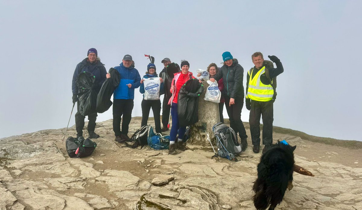ilona_turnbull's tweet image. Great #GetOutsideDay litter picking on Ben Lomond for the 1st @Mountain_Scot #TakItHame day.  Fab company &amp;amp; much litter collected. #Munros #RespectProtectEnjoy @AJWalker73 @Dom_ip_Hall @fionafreelance @anne3366 @N_T_S @lomondtrossachs @LomondMRT