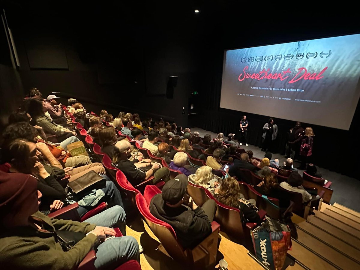 What a wonderful start to our limited run at @SIFFnews  Film Center! We❤️seeing those seats filled &amp; appreciate the warm reception!  Thank you everyone who came out  &amp; still planning to come today  October 3!
There are still 🎟️ available at siff.net/cinema/in-thea…