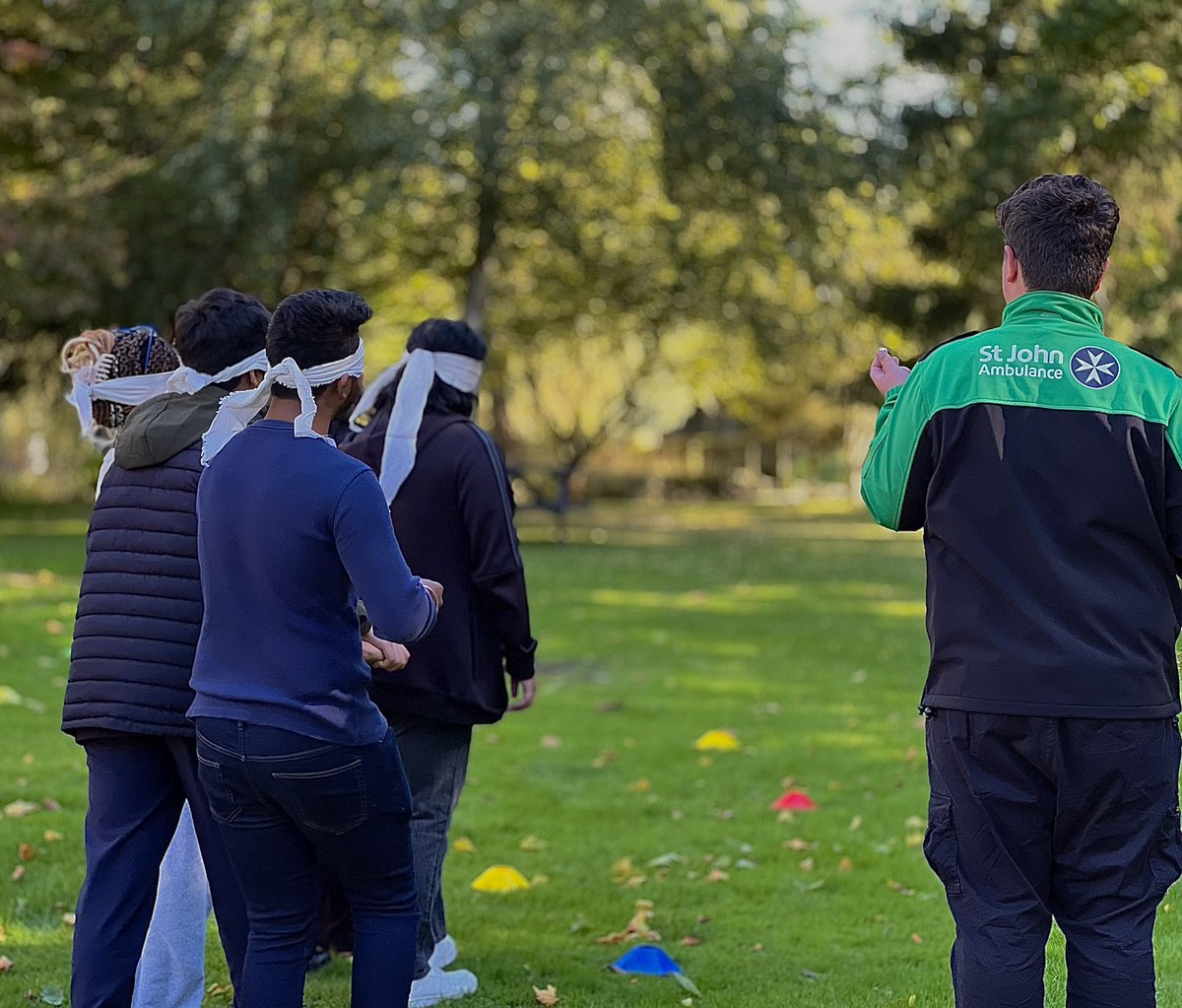 JamesHoffmann07's tweet photo. Over the weekend, I supported a @stjohnambulance Cadet Leadership course, alongside other members from @sjayouthlondon, helping to educate our next generation of leaders.

Amazing to see how the young people progressed and developed across the weekend 💚 #mysjaday #stjohnpeople https://t.co/vcPdCfsYiu