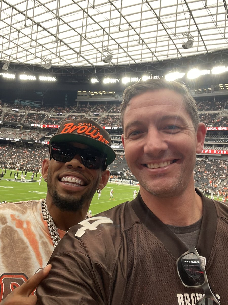 ChipHillman's tweet photo. Best day ever @joehaden23 https://t.co/pgyHiCNg19