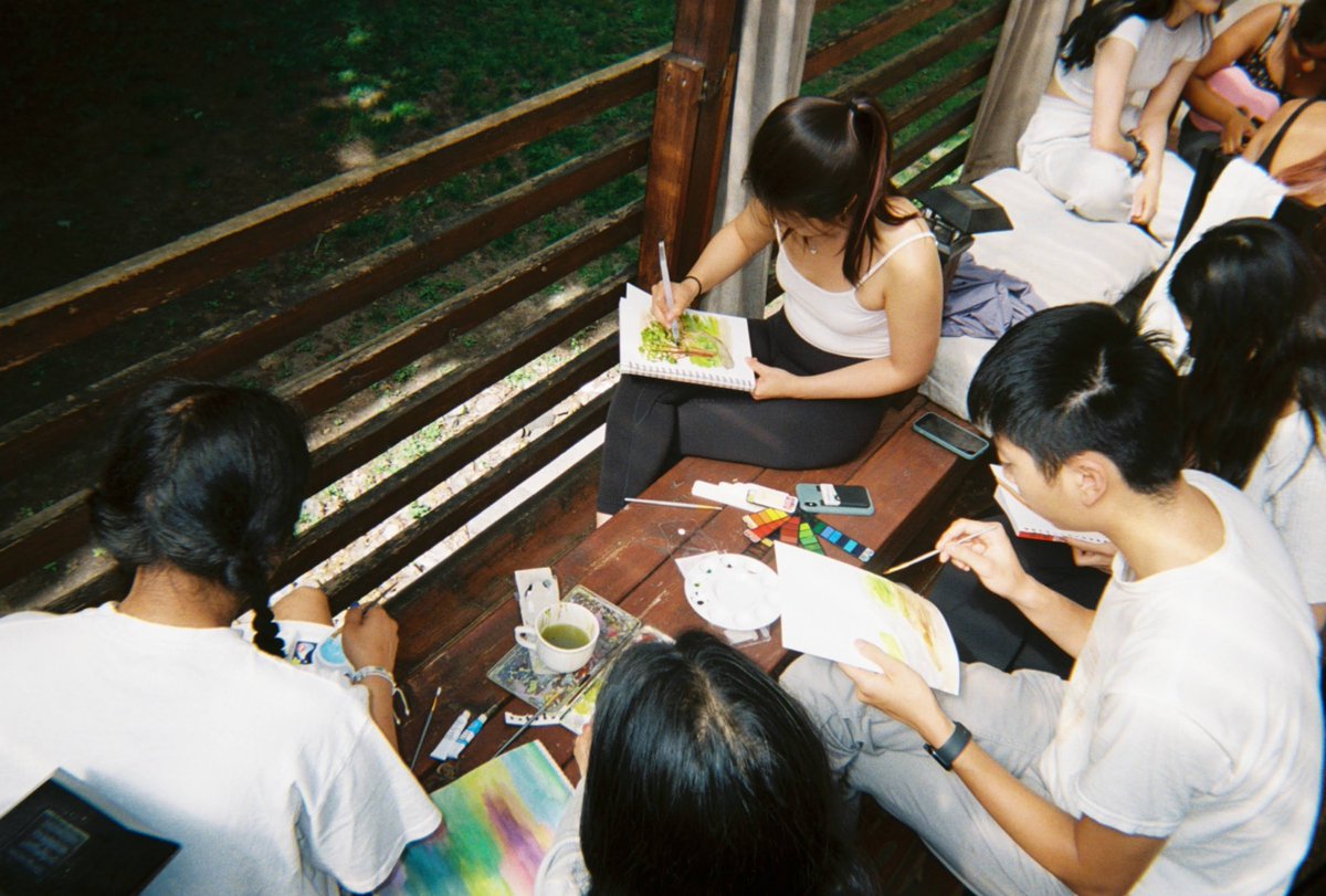 rabbitholeathon 5.0 applications are due tonight by 11:59pm PT 💛

i leave every rabbitholeathon with curious internet strangers feeling energized and inspired ✨