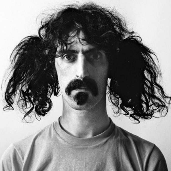 « L’esprit est comme un parachute : si on ne l’ouvre pas, il ne sert à rien. »(Frank Zappa, un peu avant ⁦<a href="/franceculture/">France Culture</a>⁩)