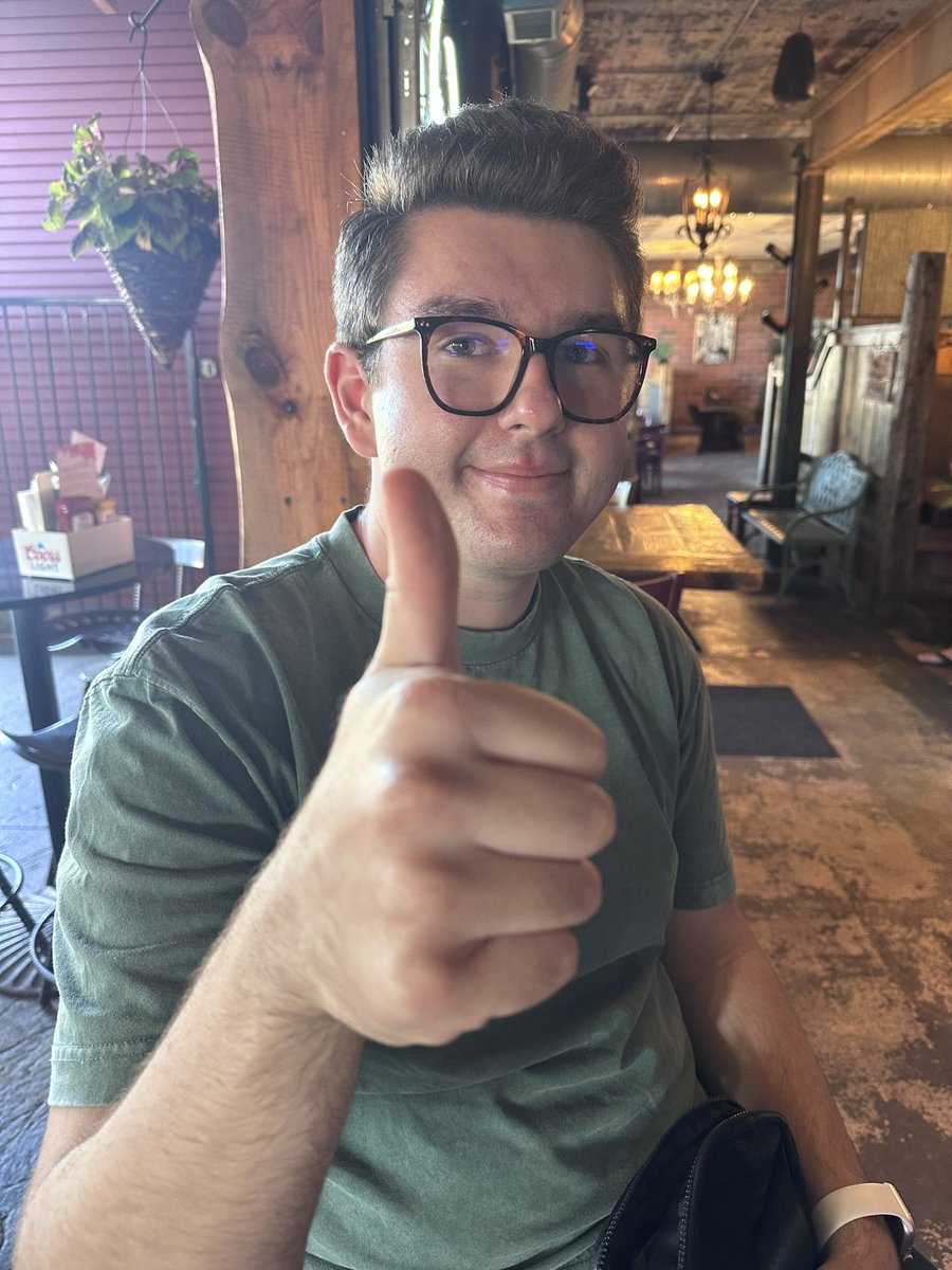 when your team loses in a room full of Vikings fans….sucks for you <a href="/mitch_zimm/">Mitchell Zimmermann</a> 🏈💜💛 #SKOL