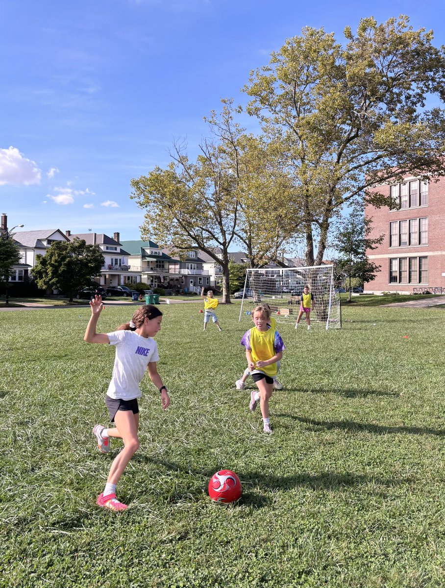 TheChampProject's tweet image. Next stop for TCP Plays is North Park Community School. Thanks to Coach Brewer for making after school intramurals happen! @UWBEC @ProjectPlayWNY @RCWJRF
