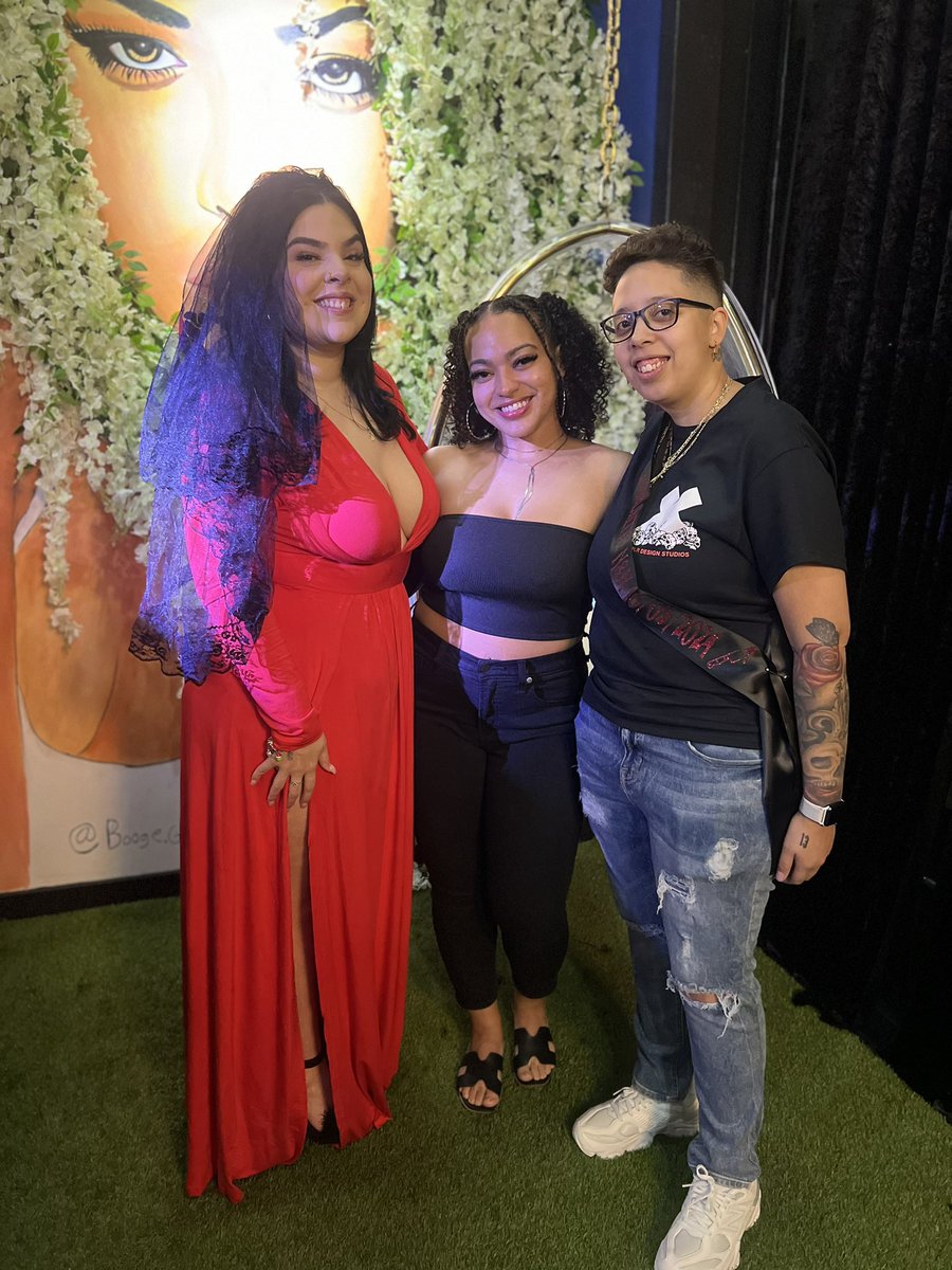 chuspanky's tweet photo. We’re getting married in less than a weeeekkk😂🥰 #NSquared https://t.co/PIEoBlpmtK