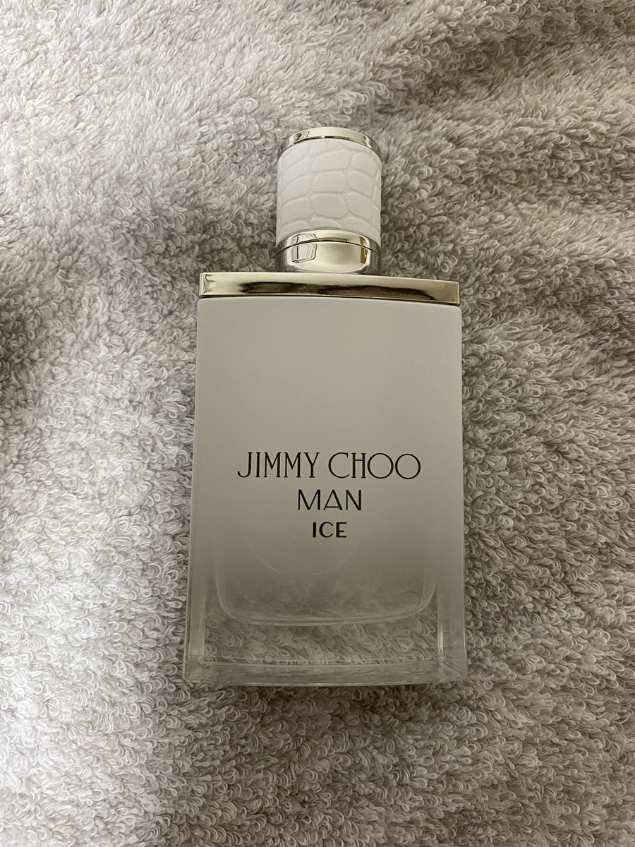 📍JIMMY CHOOの香水初めて買った✨

　#日常垢
　#日常垢さんと繋がりたい 
　#お洒落さんと繋がりたい