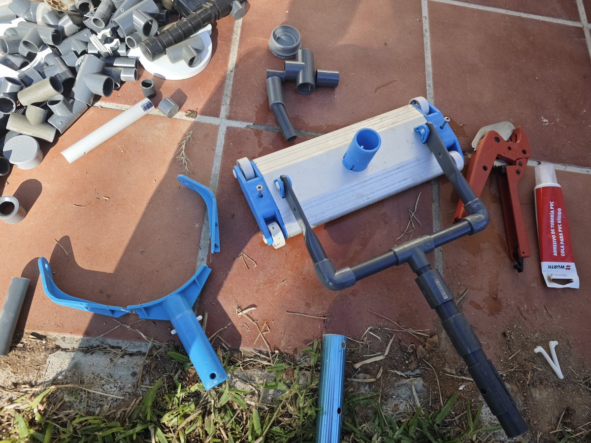 Barrefondos roto. En domingo. ¿Tendré tuberías de PVC por ahí? POR SUPUESTO! #apañao