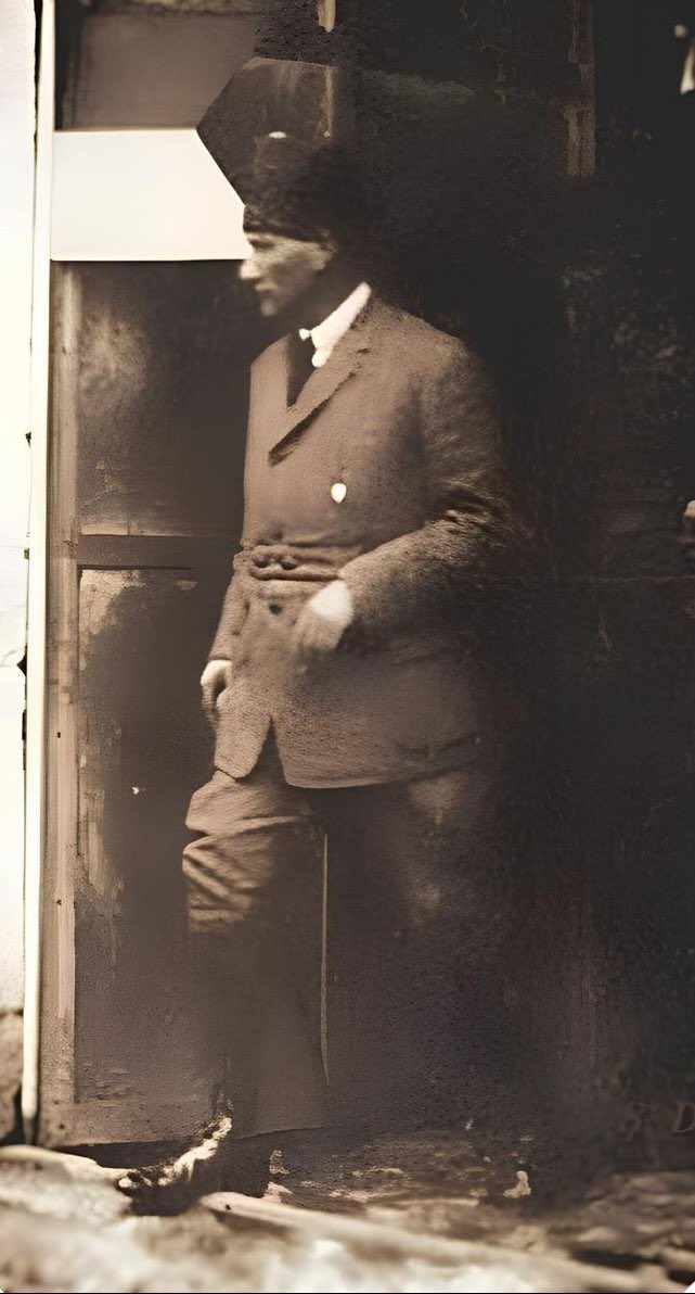 Yoruma 🇹🇷 bırakan Atatürkçüleri takip etmek şereftir