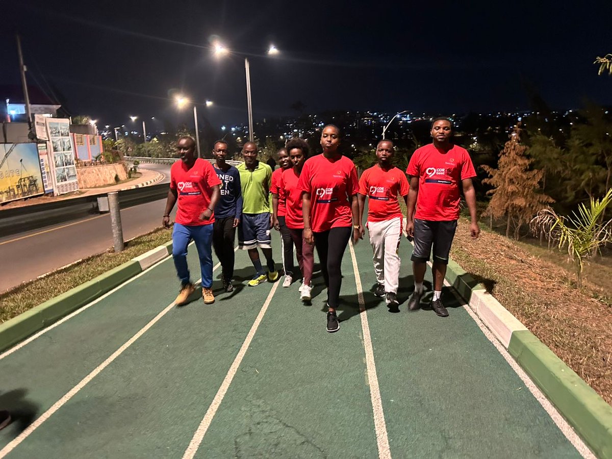 TeamHeartRwanda's tweet photo. Celebrating World Heart Day in Kigali! Team Heart members wrap up a week of activity to raise awareness and prevention tactics. An office walk after work to #moveforRwanda @CORCYM_OFFICIAL https://t.co/WXRVGA5Tqs