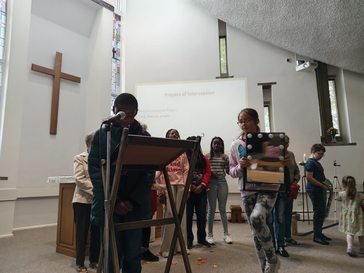 TrinityMboro's tweet image. Harvest Festival today. With our young people taking a lead on readings and prayers. Enabling them to step up. @DioceseOfYork  @churchofengland  #harvest #givethanks